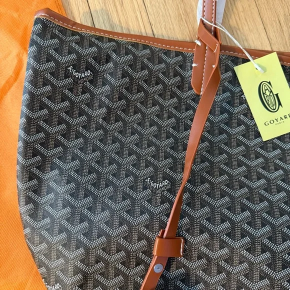 FAKE Goyard Faux-yard Tote Bag - Picture 2 of 5